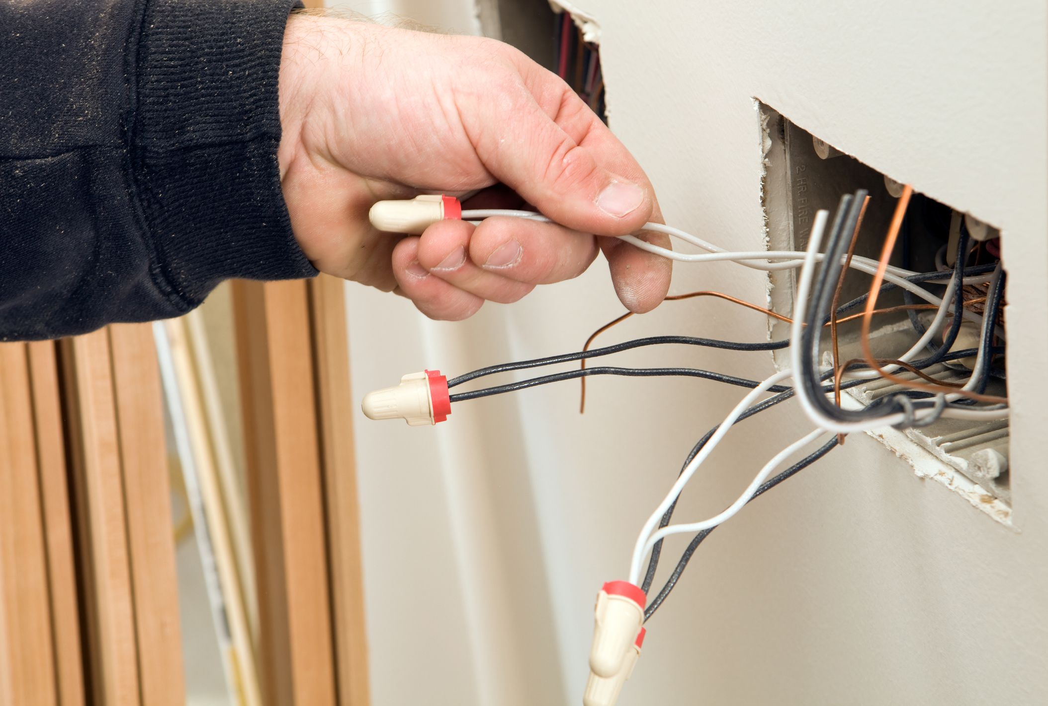 Signs of bad wiring in your home